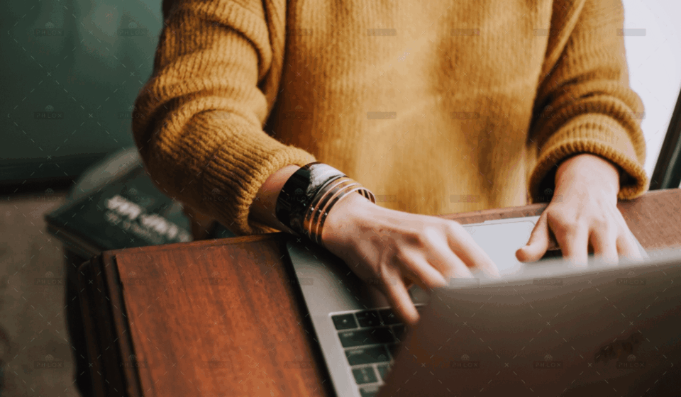 demo-attachment-1672-christin-hume-Hcfwew744z4-unsplash